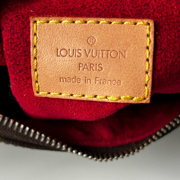 Louis Vuitton Croissant MM - Picture 16 of 17